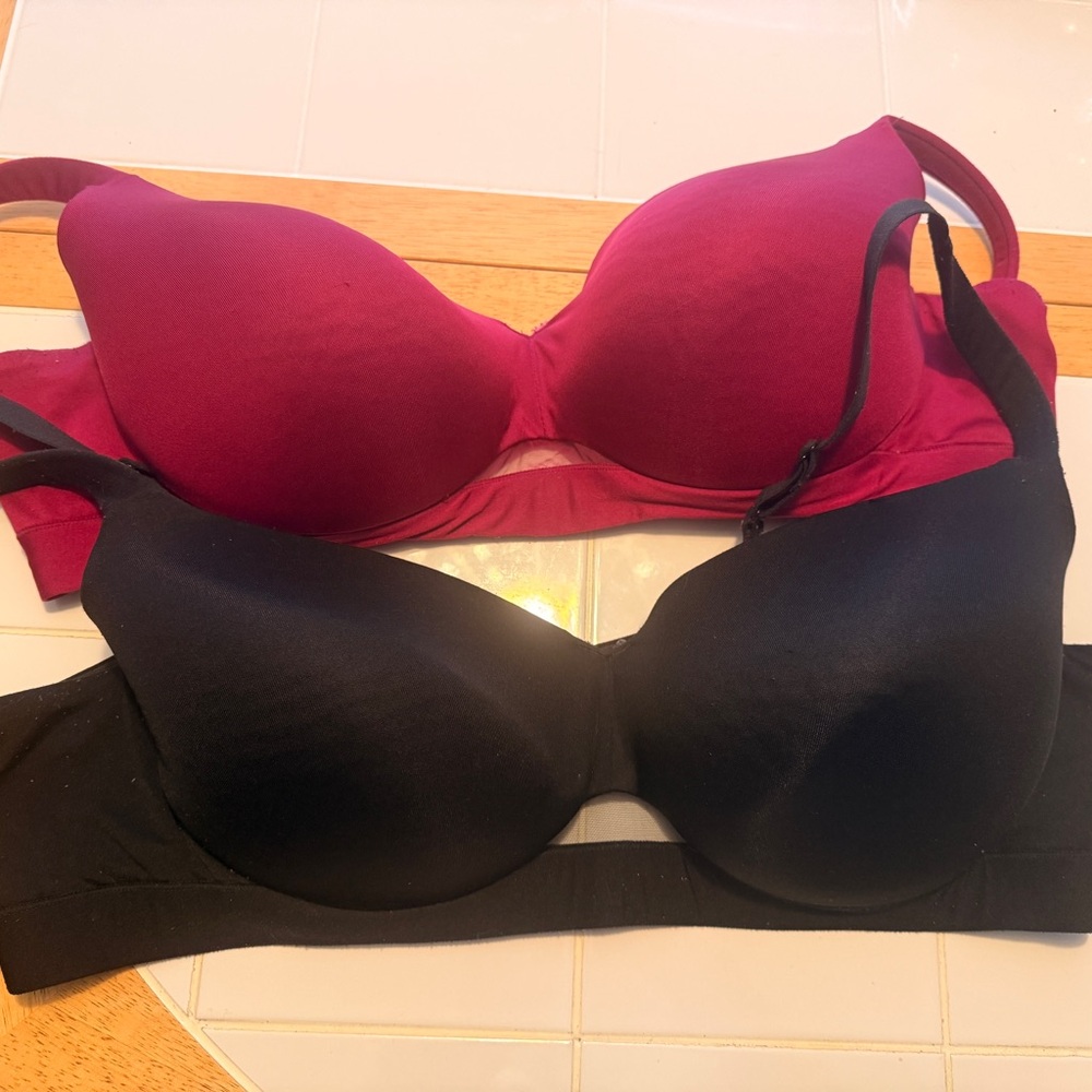 TWO 46C Cacique Comfort Bliss Lightly Lined Balconette Black and Burgundy Bras